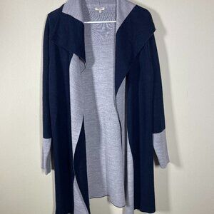 Oriana Made in Italy Women's Gray & Navy Wool Blend Open Cardigan!